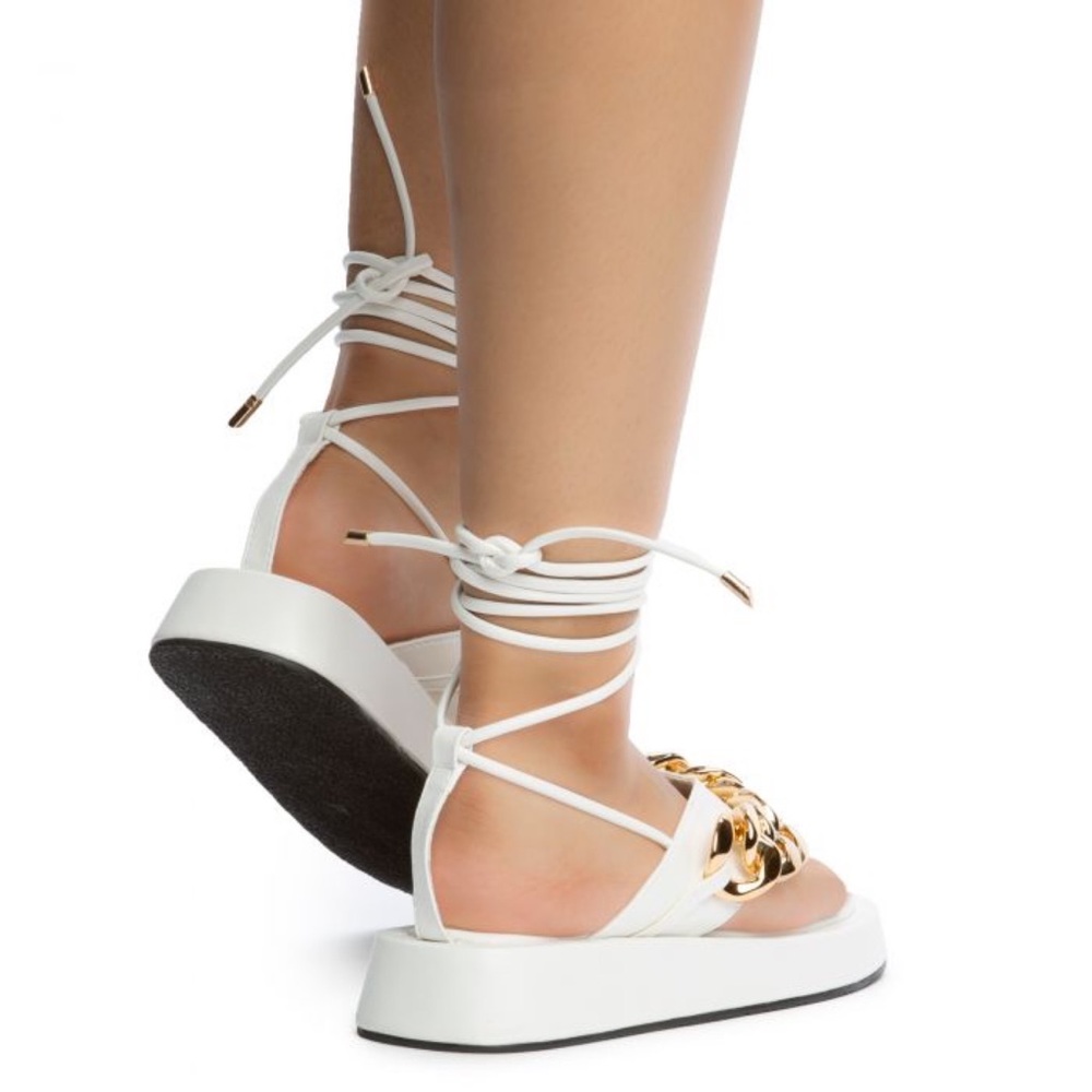 💕 Chunky Chain Link Sandals 💕 - Picture 5 of 5